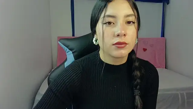 Snapshot of Lia_14_ chatting on 03/04/25, 02:21 Lia 14 online show from 03/04/25, 02:21
