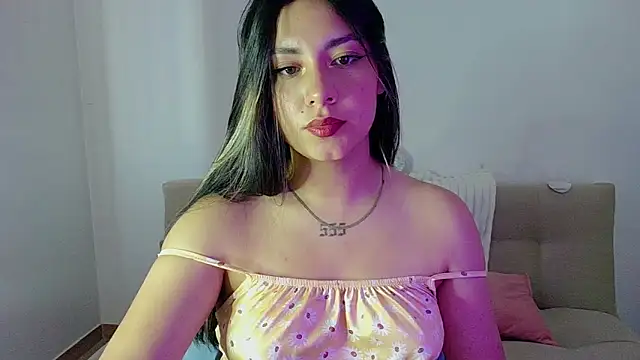 Lia 14  online show from 05/27/26, 10:17