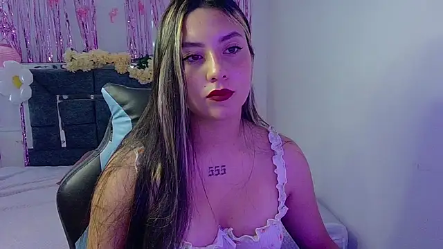 Snapshot of Lia_14_ chatting on 09/24/25, 06:36 Lia 14 online show from 09/24/25, 06:36