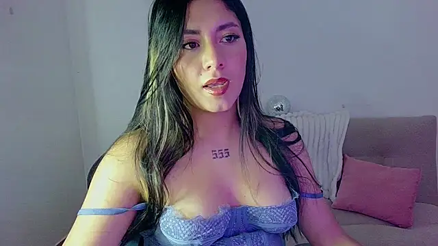 Lia 14  online show from 06/03/26, 10:25