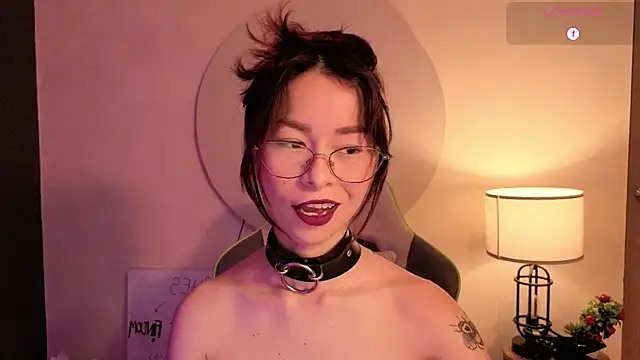Snapshot of rosse_98_ chatting on 06/15/26, 03:23 rosse 98 online show from 06/15/26, 03:23
