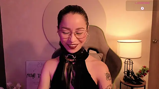 Snapshot of rosse_98_ chatting on 06/14/26, 03:02 rosse 98 online show from 06/14/26, 03:02