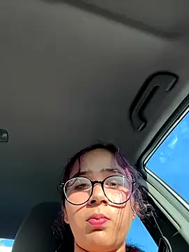 Snapshot of paopira chatting on 10/25/25, 11:49 paopira online show from 10/25/25, 11:49