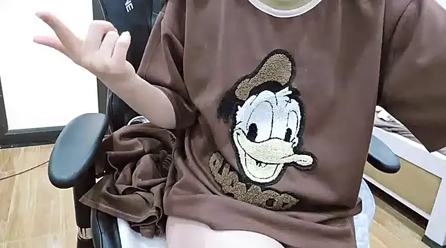 Kemmy babe20 online show from 01/19/25, 06:53