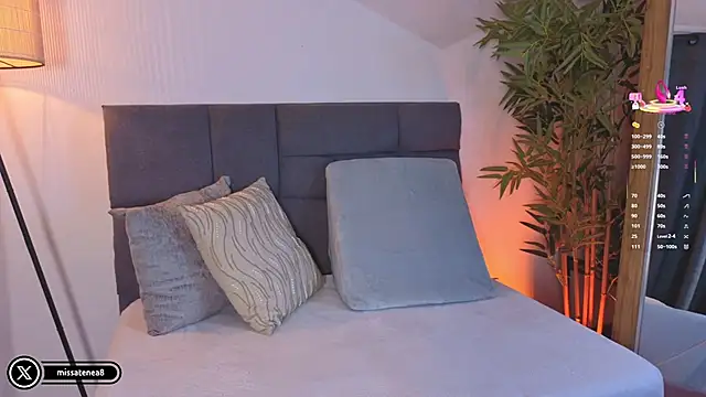 Snapshot of missatenea chatting on 02/04/26, 01:50 missatenea online show from 02/04/26, 01:50