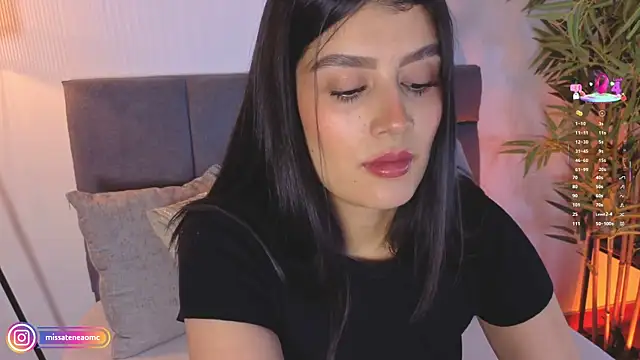 Snapshot of missatenea chatting on 02/05/26, 01:51 missatenea online show from 02/05/26, 01:51