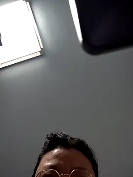 Snapshot of zhenzhen521 chatting on 03/10/25, 04:14 zhenzhen521 online show from 03/10/25, 04:14