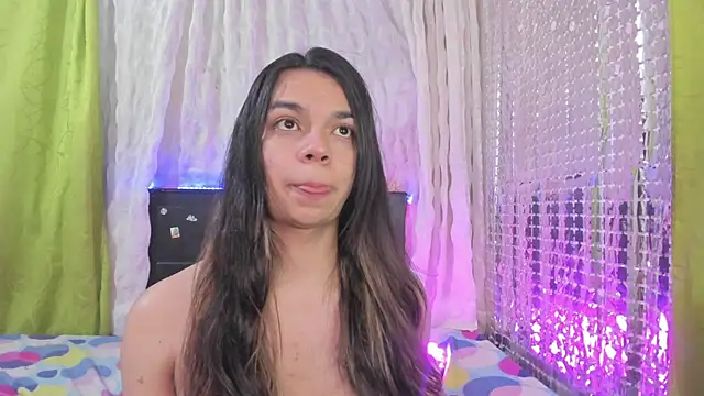 Snapshot of Megan_Miles02 chatting on 02/07/25, 07:40 Megan Miles02 online show from 02/07/25, 07:40