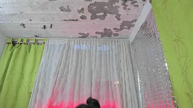 Snapshot of Megan_Miles02 chatting on 02/15/25, 11:17 Megan Miles02 online show from 02/15/25, 11:17