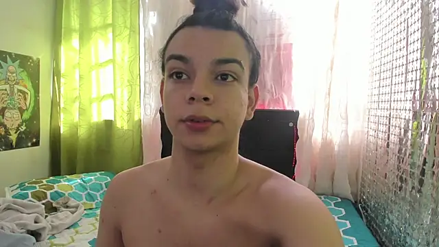 Snapshot of Megan_Miles02 chatting on 02/12/25, 08:18 Megan Miles02 online show from 02/12/25, 08:18