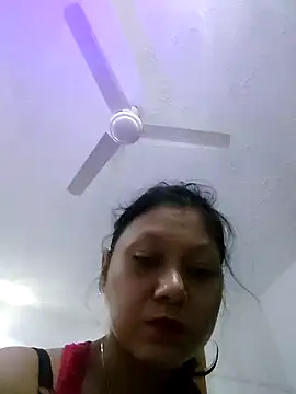 Snapshot of SuupaStar chatting on 02/03/25, 03:42 SuupaStar online show from 02/03/25, 03:42