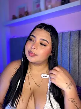 Emily cooper20 online show from 02/11/26, 02:00