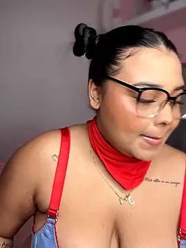 Emily cooper20 online show from 11/30/25, 01:17