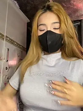 Snapshot of -KathySweet- chatting on 03/19/25, 03:52 -KathySweet- online show from 03/19/25, 03:52