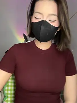 Snapshot of -KathySweet- chatting on 05/18/26, 04:07 -KathySweet- online show from 05/18/26, 04:07