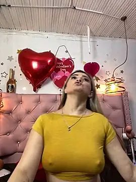 Snapshot of antonella87 chatting on 02/19/25, 12:14 antonella87 online show from 02/19/25, 12:14