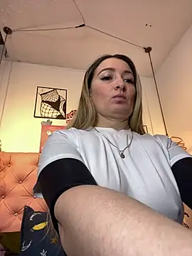 Snapshot of antonella87 chatting on 06/11/26, 08:50 antonella87 online show from 06/11/26, 08:50