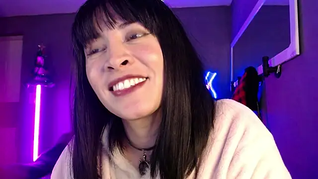 isis diosa online show from 12/19/25, 01:42