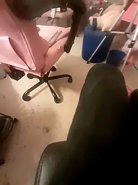 AsStraightAsARuler online show from 12/03/25, 05:45