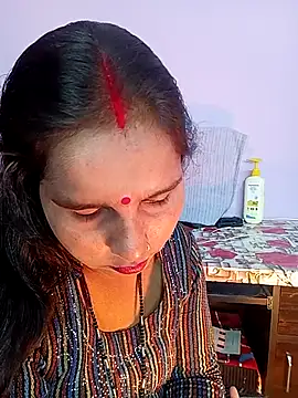 reemacouple007 online show from 02/13/26, 08:36