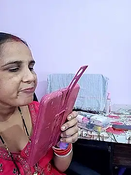 Snapshot of reemacouple007 chatting on 06/17/26, 08:03 reemacouple007 online show from 06/17/26, 08:03