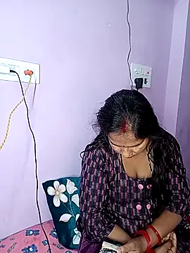 reemacouple007 online show from 02/12/26, 07:24