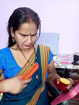 reemacouple007 online show from 02/09/26, 08:23