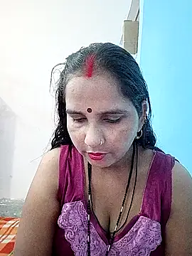 reemacouple007 online show from 10/26/25, 08:04