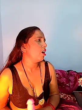 reemacouple007 online show from 12/17/25, 05:40