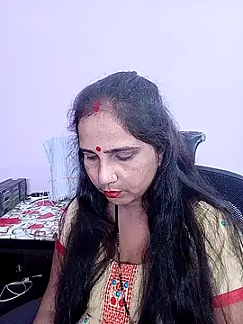 Snapshot of reemacouple007 chatting on 05/05/26, 08:28 reemacouple007 online show from 05/05/26, 08:28