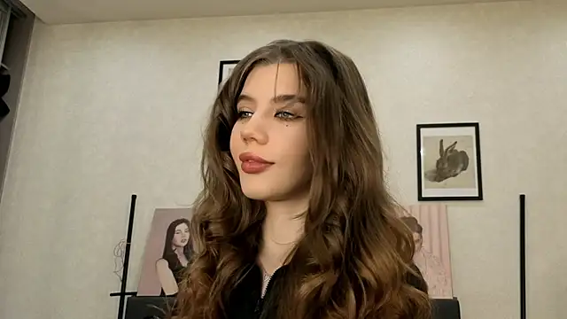 Snapshot of dolly_ll chatting on 06/09/26, 01:23 dolly ll online show from 06/09/26, 01:23