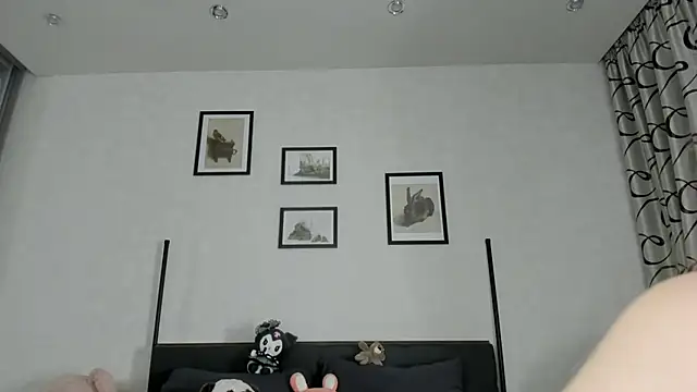 dolly ll online show from 03/18/25, 07:44