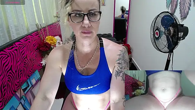 ViickySexy online show from 02/11/26, 07:47