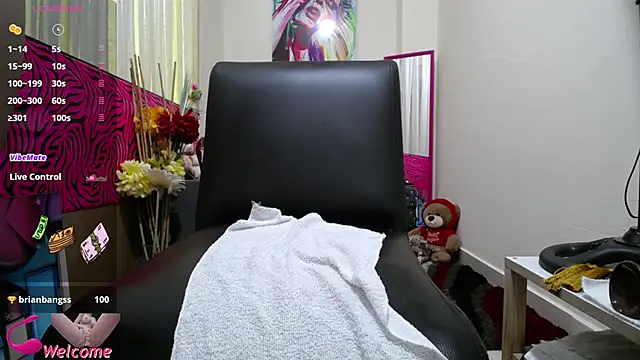 ViickySexy online show from 04/27/26, 07:23