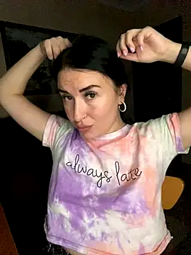 Roxana Bell online show from 10/23/25, 05:00