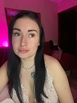 Snapshot of Roxana_Bell chatting on 01/31/25, 05:42 Roxana Bell online show from 01/31/25, 05:42