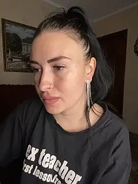 Snapshot of Roxana_Bell chatting on 05/30/26, 12:22 Roxana Bell online show from 05/30/26, 12:22