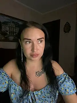 Snapshot of Roxana_Bell chatting on 06/09/26, 07:15 Roxana Bell online show from 06/09/26, 07:15