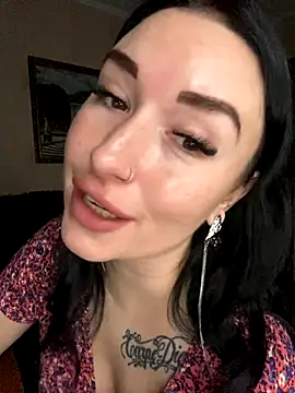 Roxana Bell online show from 12/02/25, 07:59