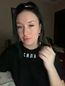 Snapshot of Roxana_Bell chatting on 03/18/25, 08:37 Roxana Bell online show from 03/18/25, 08:37