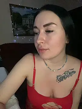 Snapshot of Roxana_Bell chatting on 12/22/24, 06:48 Roxana Bell online show from 12/22/24, 06:48