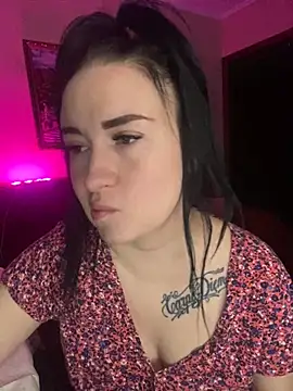 Snapshot of Roxana_Bell chatting on 02/28/25, 04:10 Roxana Bell online show from 02/28/25, 04:10