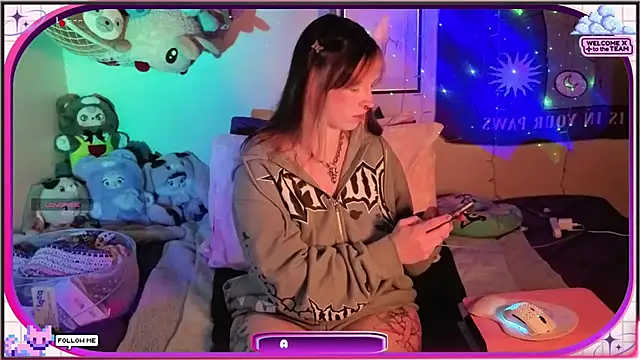 AmbrosiaKitty online show from 05/13/26, 07:48