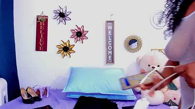 Snapshot of paolitakens chatting on 03/21/26, 08:19 paolitakens online show from 03/21/26, 08:19