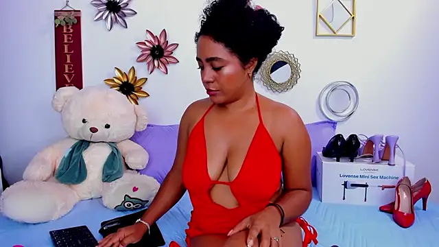 Snapshot of paolitakens chatting on 02/06/26, 08:05 paolitakens online show from 02/06/26, 08:05