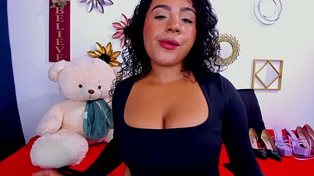 Snapshot of paolitakens chatting on 04/07/26, 12:45 paolitakens online show from 04/07/26, 12:45