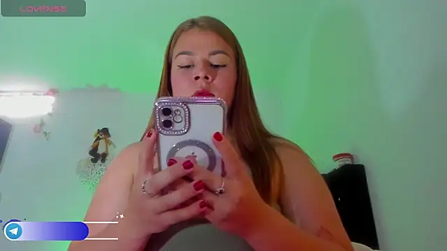 little tifanny82 online show from 11/05/25, 02:09