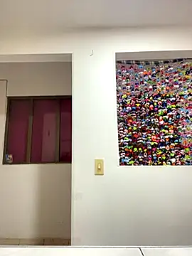 little tifanny82 online show from 10/31/25, 01:19