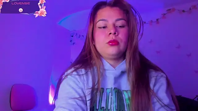 little tifanny82 online show from 03/07/26, 01:49