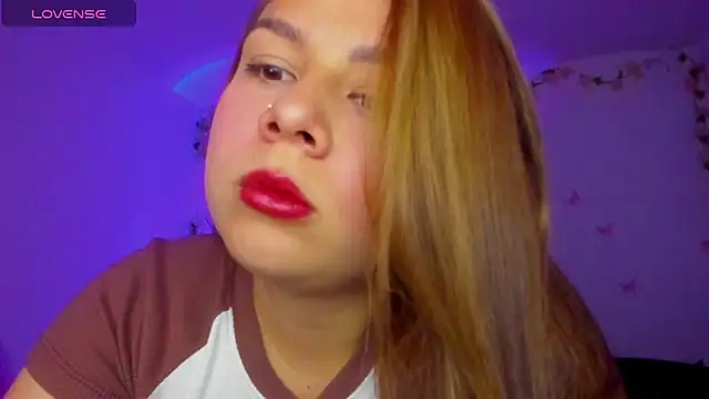 little tifanny82 online show from 03/18/26, 02:08